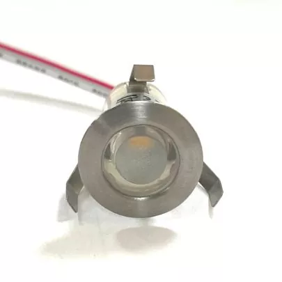 Er du fortsatt bekymret for ikke å kunne finne holdbare lamper for båtdekkbelysning?
